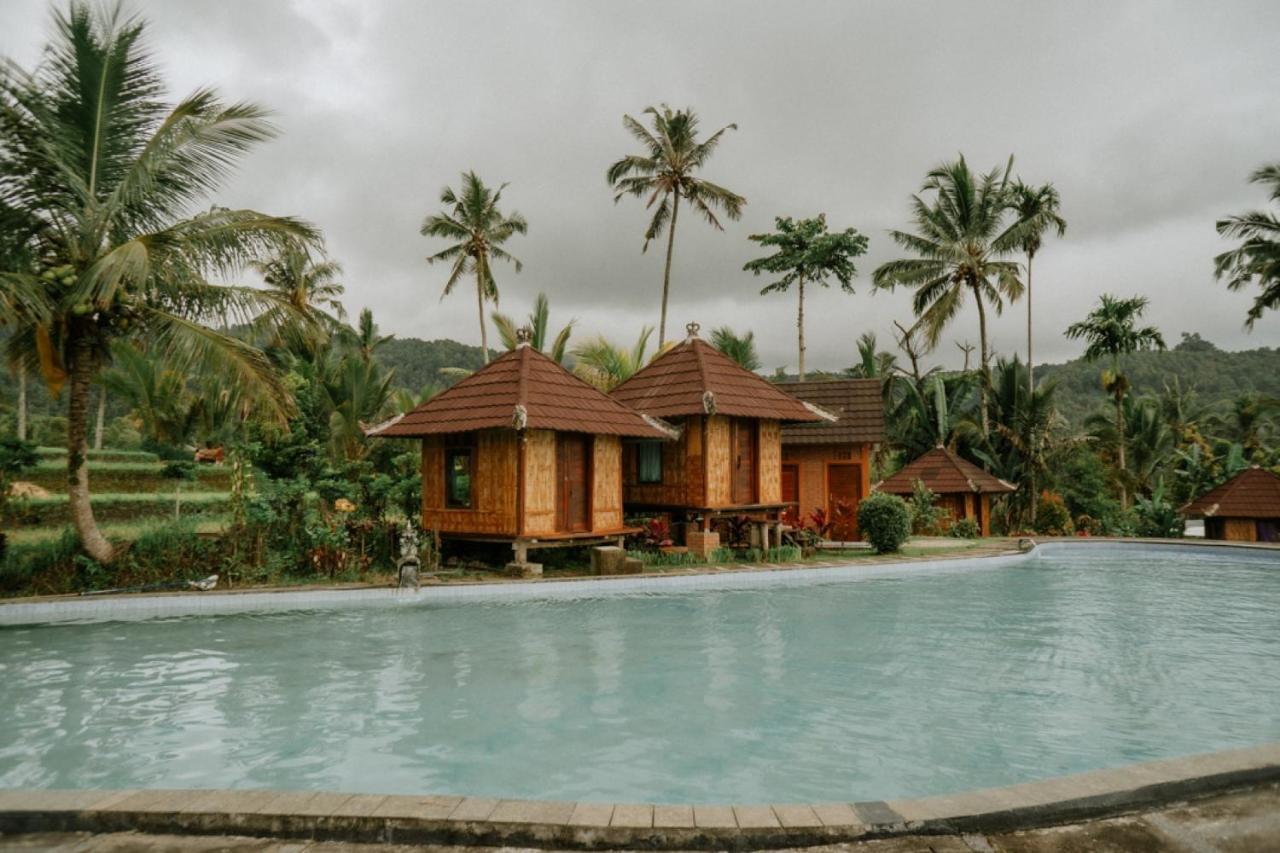 Puri Sunny Camp Villa Munduk Exterior foto