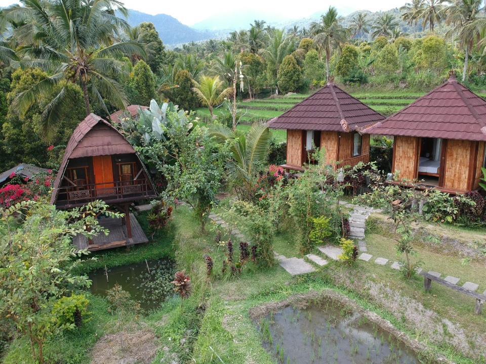 Puri Sunny Camp Villa Munduk Exterior foto